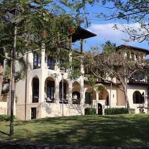 Meet your Posher, Aannika